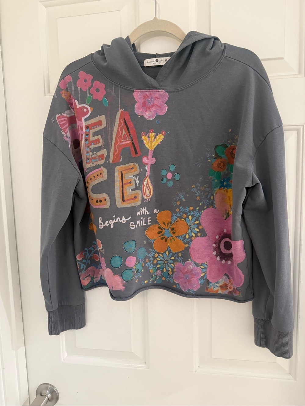 Natural Life Peace Begins With a Smile grey cropped Print Hoodie cotton blend